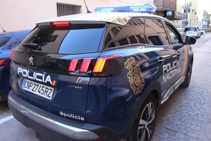 Archivo - Un coche de la Policía Nacional, en una imagen de archivo.