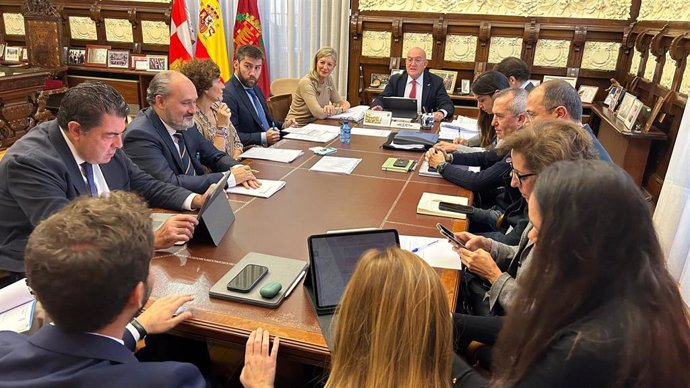 Imagen de la reunión de la Junta de Gobierno en el Ayuntamiento de Valladolid