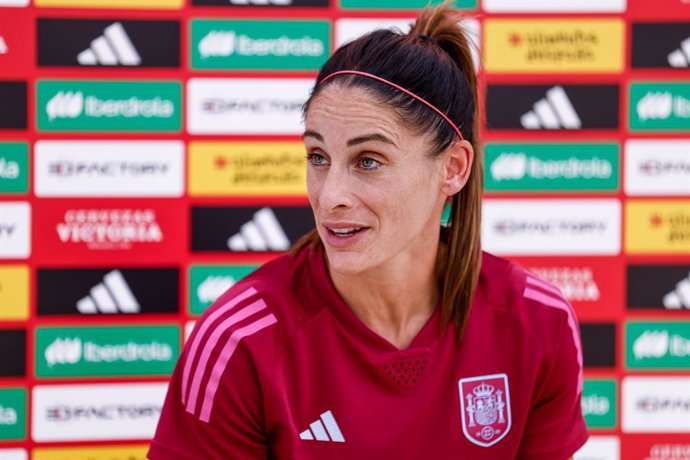 Archivo - Esther Gonzalez attends an interview after the Spain Women Team training day at Ciudad del Futbol on June 27, 2023, in Las Rozas, Madrid, Spain.