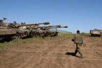 Israel bombarda territori sirià prop dels alts del Golan en resposta a un atac
