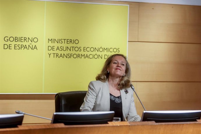 Archivo - La vicepresidenta primera y ministra de Asuntos Económicos en funciones, Nadia Calviño