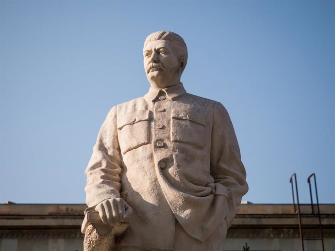 Archivo - Estatua del expresidente de la Unión Soviética Iosif Stalin