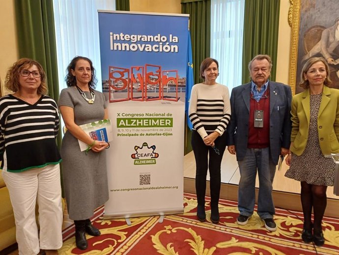 Presentación en el Ayuntamiento de Gijón del X Congreso Nacional de Alzheimer.