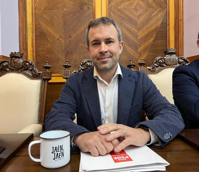 El portavoz del PSOE en el Ayuntamiento de Jaén, Julio Millán.