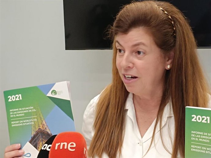 La directora de la FEC, Elvira Carles, en rueda de prensa este lunes