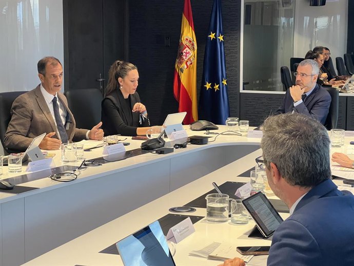 La consejera de Turismo y Empleo del Gobierno de Canarias, Jéssica de León, se reúne en Madrid con el presidente de Aena, Maurici Lucena