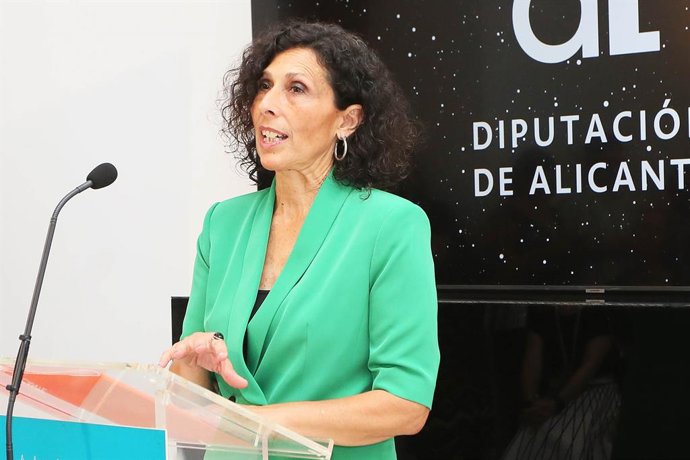 Archivo - La nueva directora cultural del Instituto Alicantino de Cultura Juan-Gil-Albert, Cristina Martínez.