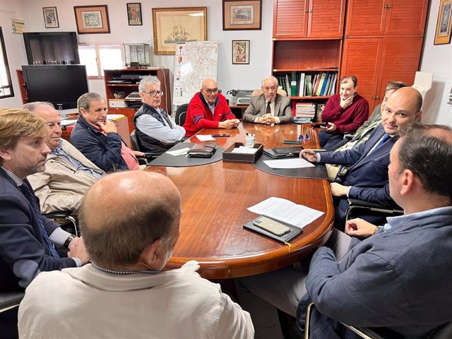 Reunión del portavoz adjunto de Vox en el Ayuntamiento, Gonzalo García de Polavieja, con una representación de la Asociación de Parques Empresariales.