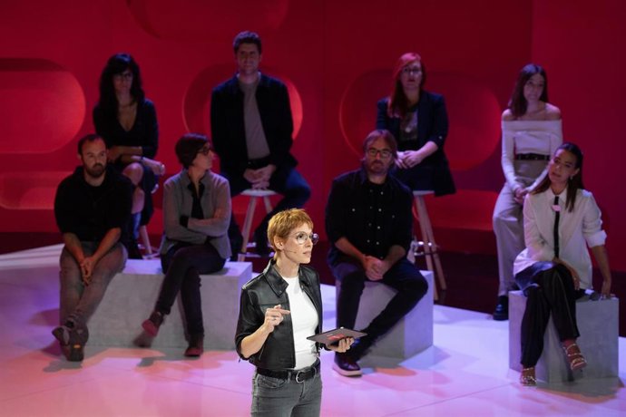 La presidenta de la CCMA, Rosa Rom, presenta la plataforma digital 3Cat en una rueda de prensa este lunes 30 de octubre de 2023.