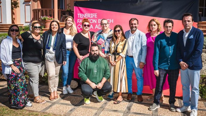 El Cabildo de Tenerife y el Ayuntamiento de Adeje han puesto en marcha la VI edición de Tenerife Fashion Beach, un evento que tendrá lugar los días 1, 3 y 4 de noviembre en el municipio de Adeje, y que podrá seguirse vía streaming en todo el mundo.