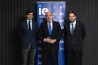 Guindos (BCE) advierte de que el enfriamiento de la economía se está contagiando al empleo