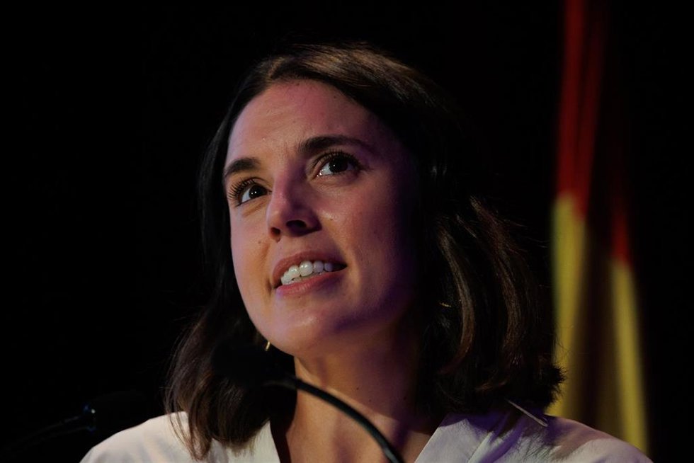 La ministra de Igualdad en funciones, Irene Montero, interviene durante el acto Institucional por el 40 aniversario del Instituto de las Mujeres, en el Auditorio Museo del Prado, a 25 de octubre de 2023, en Madrid (España). 