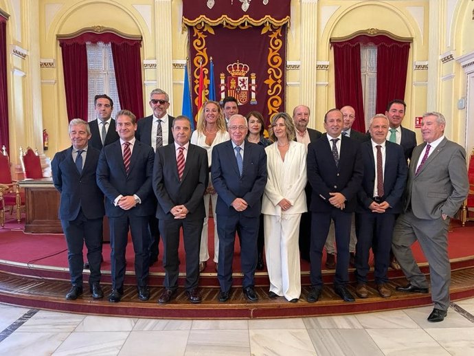 El presidente de Melilla recibe a empresarios de las dos ciudades autónomas