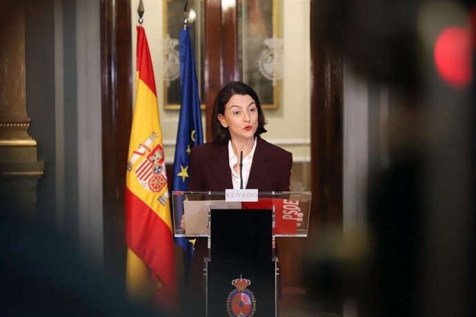 La portavoz del PSOE en el Senado, Eva Granados, durante la rueda de prensa posterior a la Junta de Portavoces, a 30 de octubre de 2023 en Madrid (España).