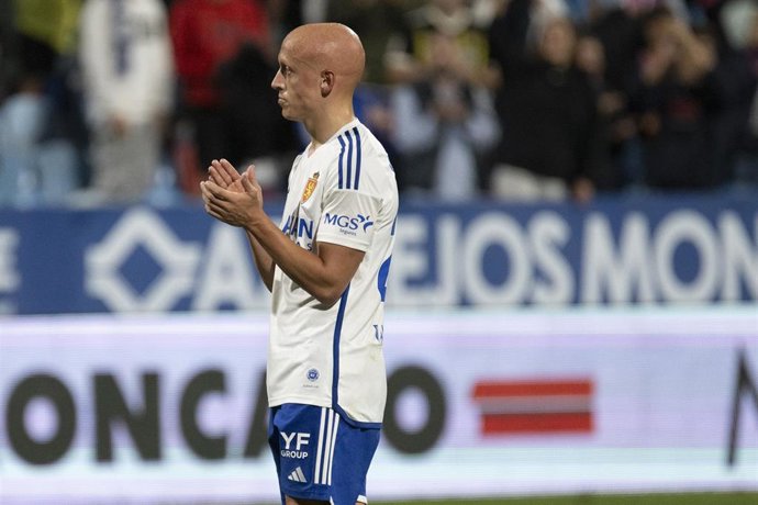 Archivo - Víctor Mollejo en un partido con el Real Zaragoza
