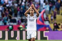 Bellingham: "Tengo ganas de los trofeos que se consiguen como equipo"