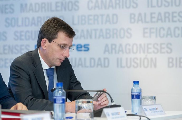 El alcalde de Madrid, José Luis Martínez-Almeida, durante el Comité Ejecutivo Autonómico del Partido Popular de Madrid, en la sede del PP en la Calle Génova, a 30 de octubre de 2023, en Madrid (España).