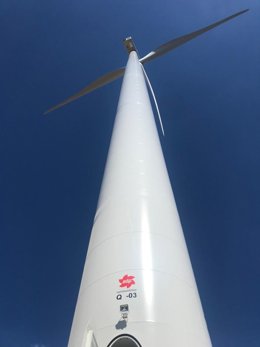 Archivo - Aerogenerador del parque eólico de Quintanilla de EPDR