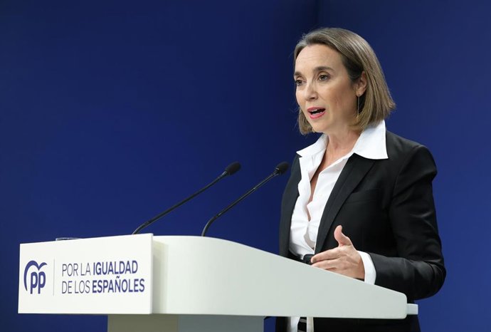 La secretaria general del PP, Cuca Gamarra, durante una rueda de prensa posterior a la reunión del Comité de Dirección del Partido Popular, en la sede del PP, a 30 de octubre de 2023, en Madrid (España). 