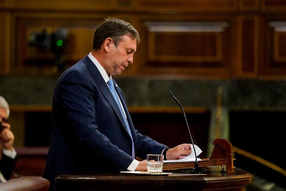Archivo - El diputado del PSOE por GranadaJosé Antonio Rodríguez Salas interviene en una sesión plenaria en el Congreso.
