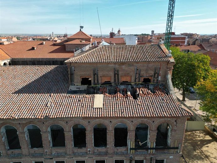 Restauración del Hospital Simón Ruiz de Medina deL Campo.