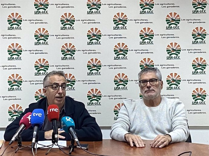 Ignacio Huertas y José Cruz, en una rueda de prensa.