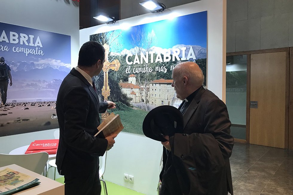 Archivo - Estand de Cantabria de una edición anterior de 'Fairway'.