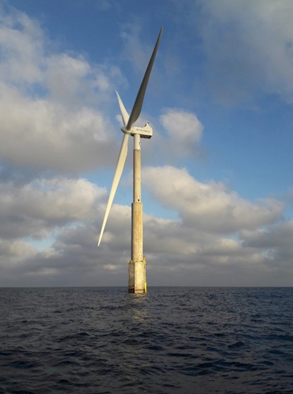 Archivo - Nexus Energía representará la energía generada por el primer proyecto de eólica marina en España