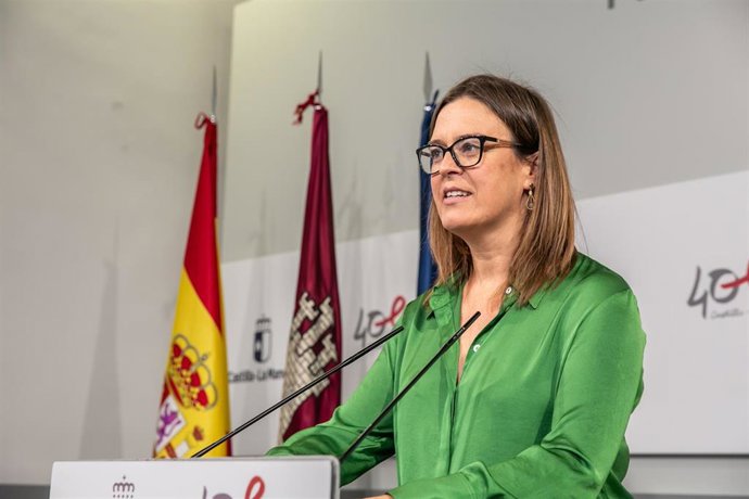 La consejera portavoz del Gobierno regional, Esther Padilla, comparece en rueda de prensa en el Palacio de Fuensalida, para dar cuenta de los asuntos tratados en el Consejo de Gobierno.
