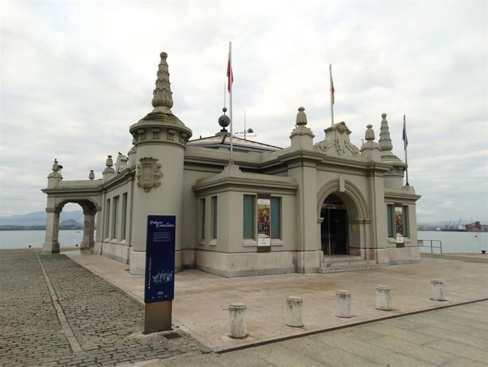 Palacete del Embarcadero de Santander.