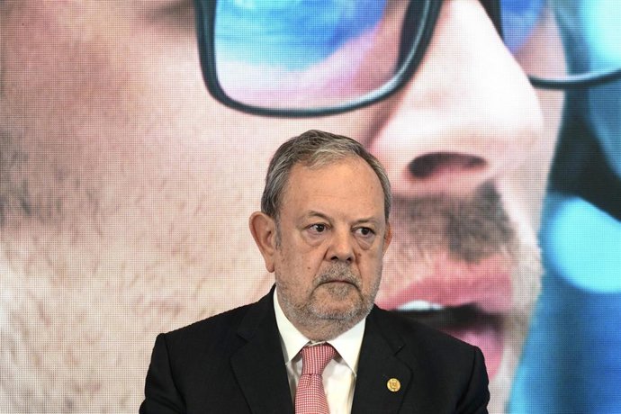 Archivo - El consejero de Economía y Hacienda, Pedro Azpiazu, en una jornada en Bilbao