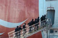 El Gobierno habilita 850 plazas de emergencia en la provincia de Almería para acoger a migrantes de Canarias