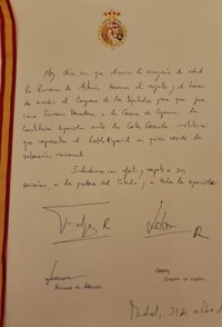 El Rey y la Princesa remarcan en el Libro del Congreso que la soberanía nacional reside en "el Pueblo Español"