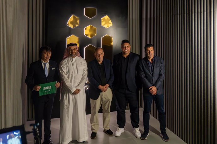 Legends y LaLiga Twentynine's abren sus puertas en Riad con "la colección más grande de la historia del fútbol mundial" con más de 220 piezas de memorabilia