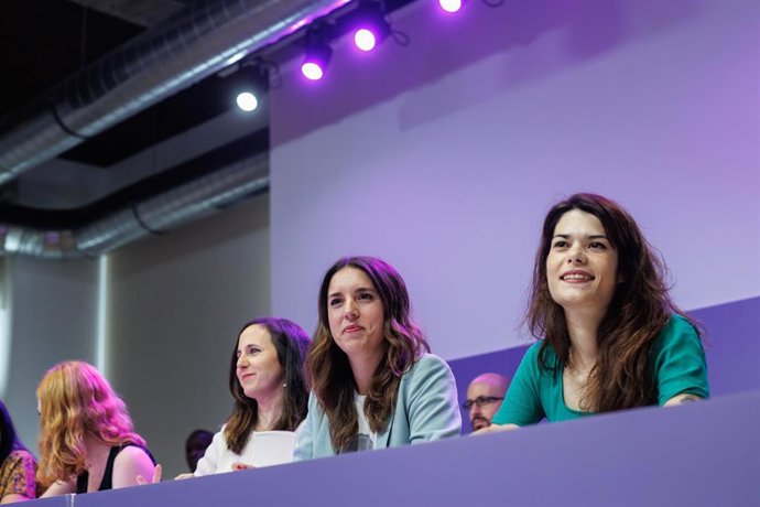 Archivo - La secretaria general de Podemos y ministra de Derechos Sociales y Agenda 2030, Ione Belarra, participa junto a la ministra de Igualdad, Irene Montero, en el Consejo Ciudadano de partido en la sede Podemos, a 17 de junio de 2023, en Madrid (Es