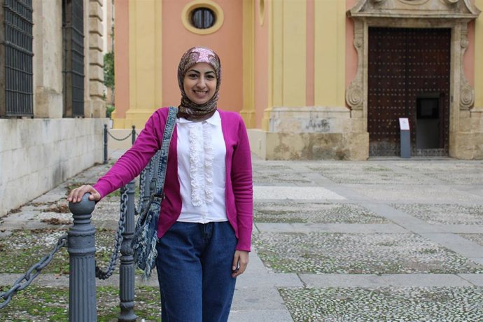 Heba Ibraim Saleh Mohamed Daif, licenciada en Filología Hispánica por la Universidad de El Cairo.