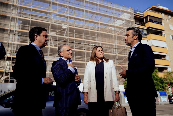 Juan de la Rosa, Fernando Vázquez, Angie Moreno y Carlos Erburu.