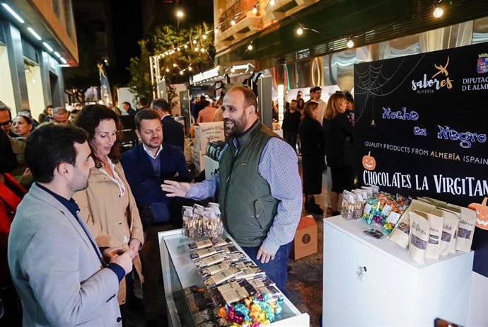 'Sabores Almería' Desembarca En Su Primera Noche En Negro