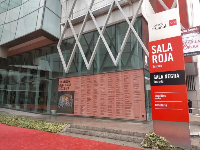 Archivo - Sala Roja de los Teatros del Canal (fachada)