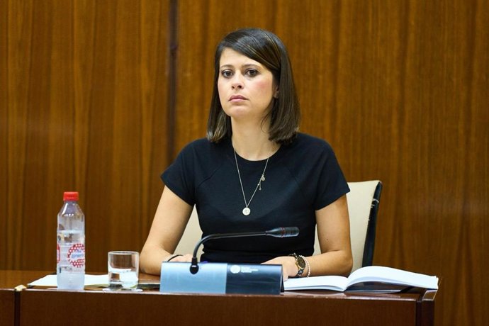 La parlamentaria andaluza del Partido Popular de Almería Ángeles Martínez.