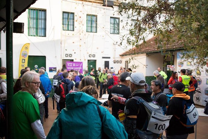 Un momento de la Travesía Senderista Ciudad de Málaga de 2022.