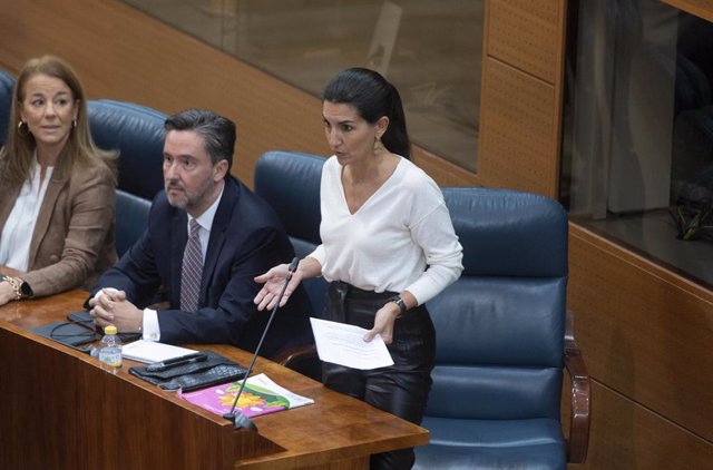 La portavoz de Vox en la Asamblea de Madrid, Rocío Monasterio, durante un pleno en la Asamblea de Madrid, a 2 de noviembre de 2023, en Madrid (España).