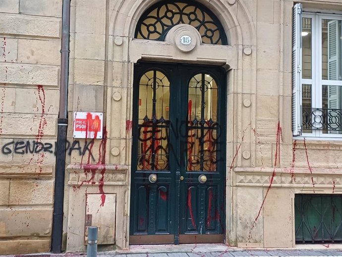Ataque a la sede del PSE-EE en San Sebastián.