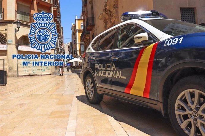 Cotxe de la Policia Nacional a Alacant.