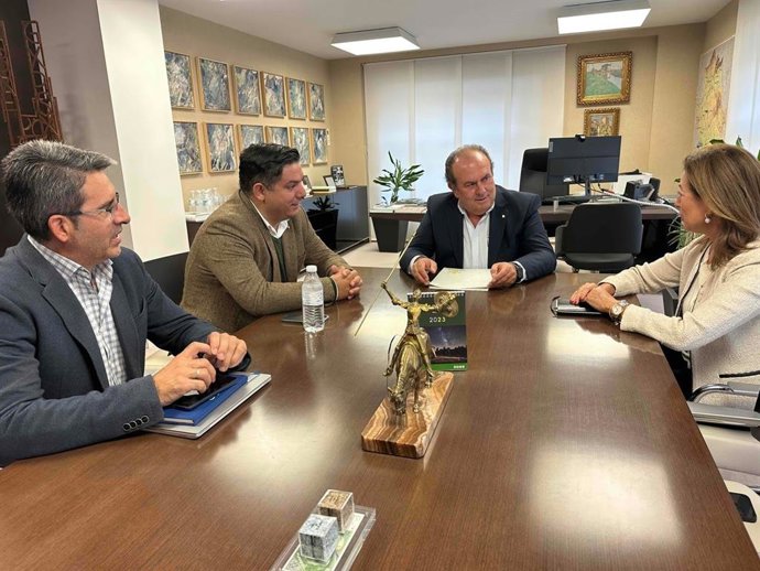 Caja Rural de Extremadura y Cruz Roja renuevan su colaboración.