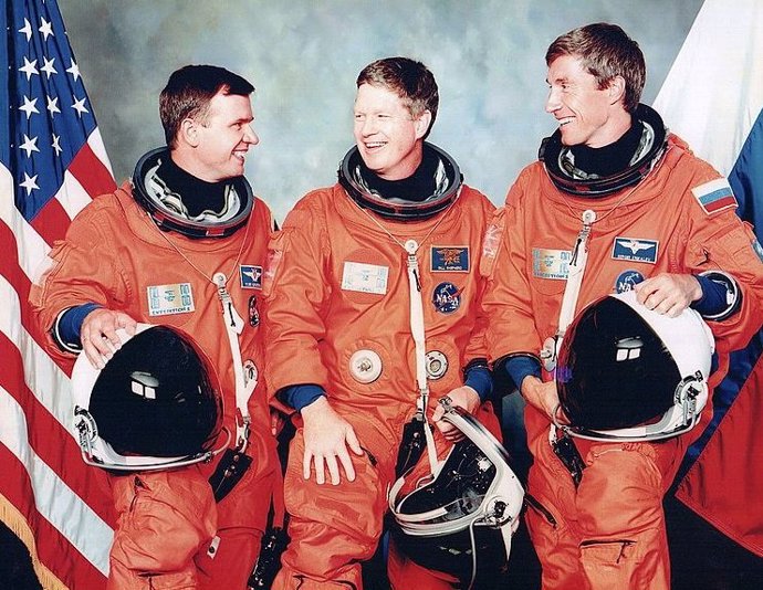 Primera tripulación de la Estación Espacial Internacional