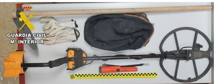 Herramientas utilizadas por el 'pitero' investigado en Burgos