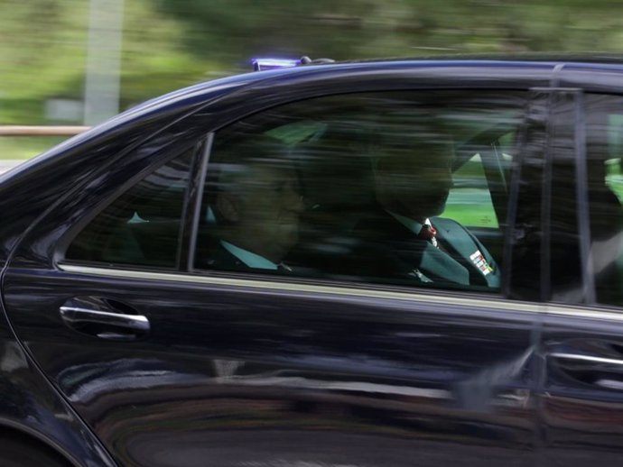 Don Felipe llegando al Palacio de La Zarzuela