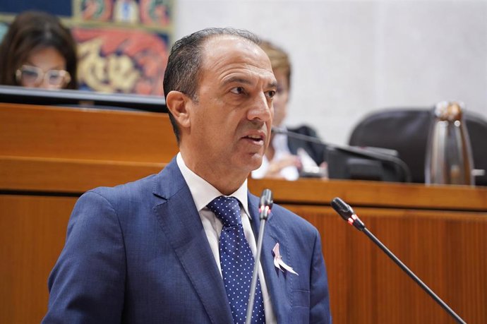 El consejero de Sanidad del Gobierno de Aragón, José Luis Bancalero.