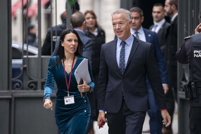 El expresidente del Senado Ander Gil, a su llegada al acto de jura de la Constitución ante las Cortes Generales, en el Congreso de los Diputados, a 31 de octubre de 2023, en Madrid (España). La Princesa Leonor jura hoy la Constitución ante las Cortes Ge